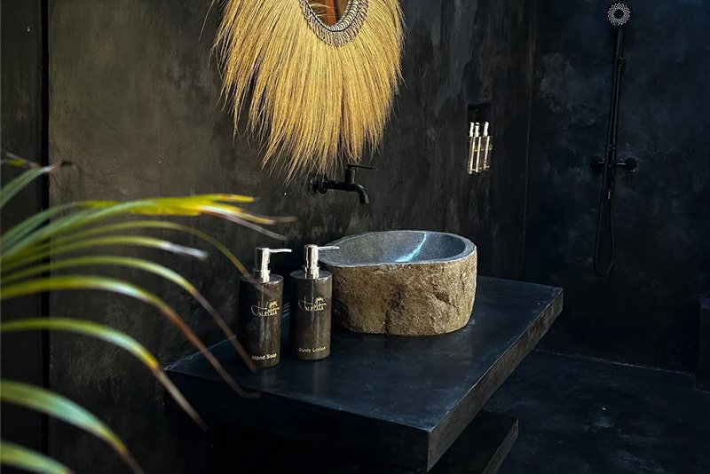 Hakuna Matata toilet decoration, mirror boho bali style