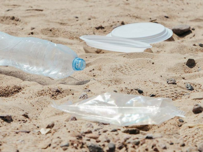 Beach dirty with plastic, Gili Air promotes sustainable tourism